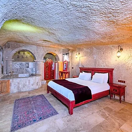 The Calypso Cave Otel
